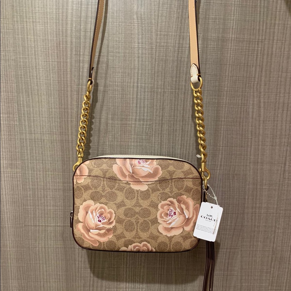 Coach signature camera crossbody with rose design - Picture 3 of 11